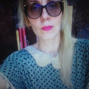 Meet your Posher, Linda